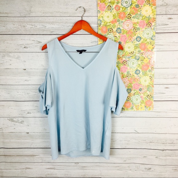 Banana Republic Tops - Banana Republic L Pin striped Cold Shoulder Top